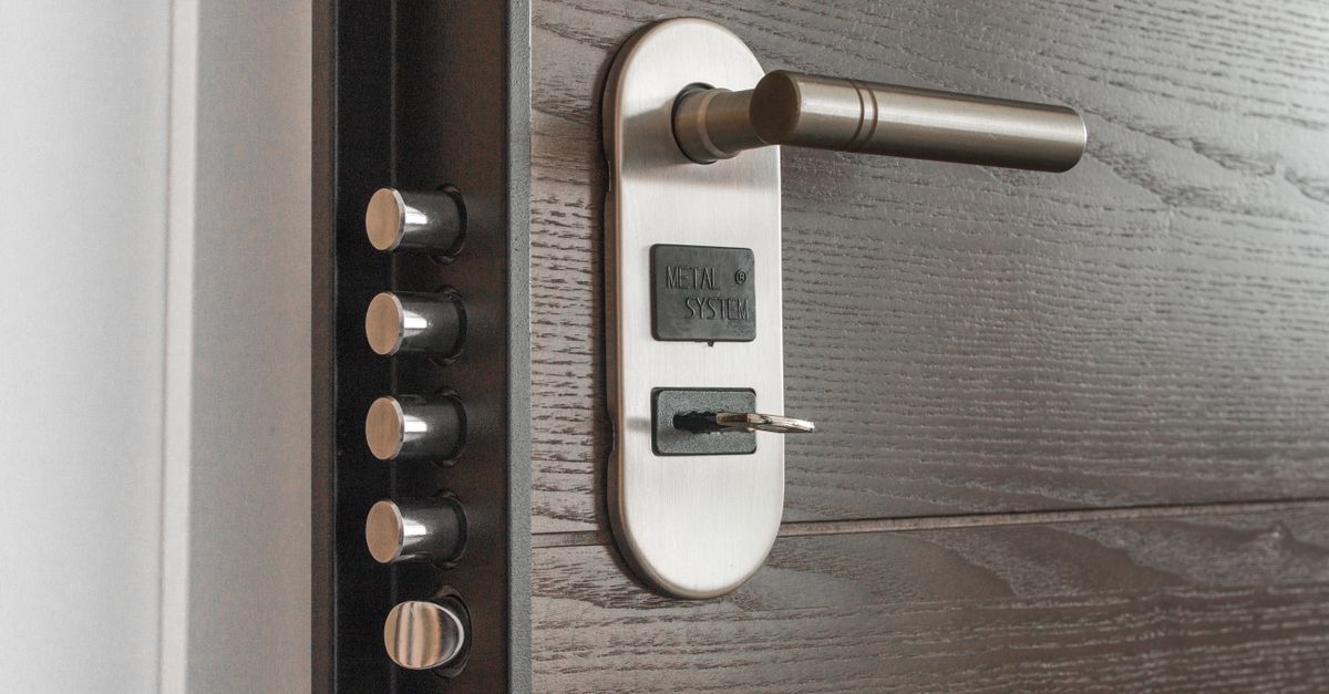 How Much Do Locksmiths Charge on Average? A Real Price Guide — Harlem Locksmith NYC